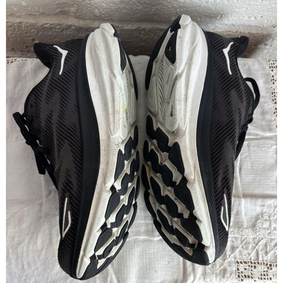 HOKA Clifton 9 Women's Size 9 - Picture 3 of 9